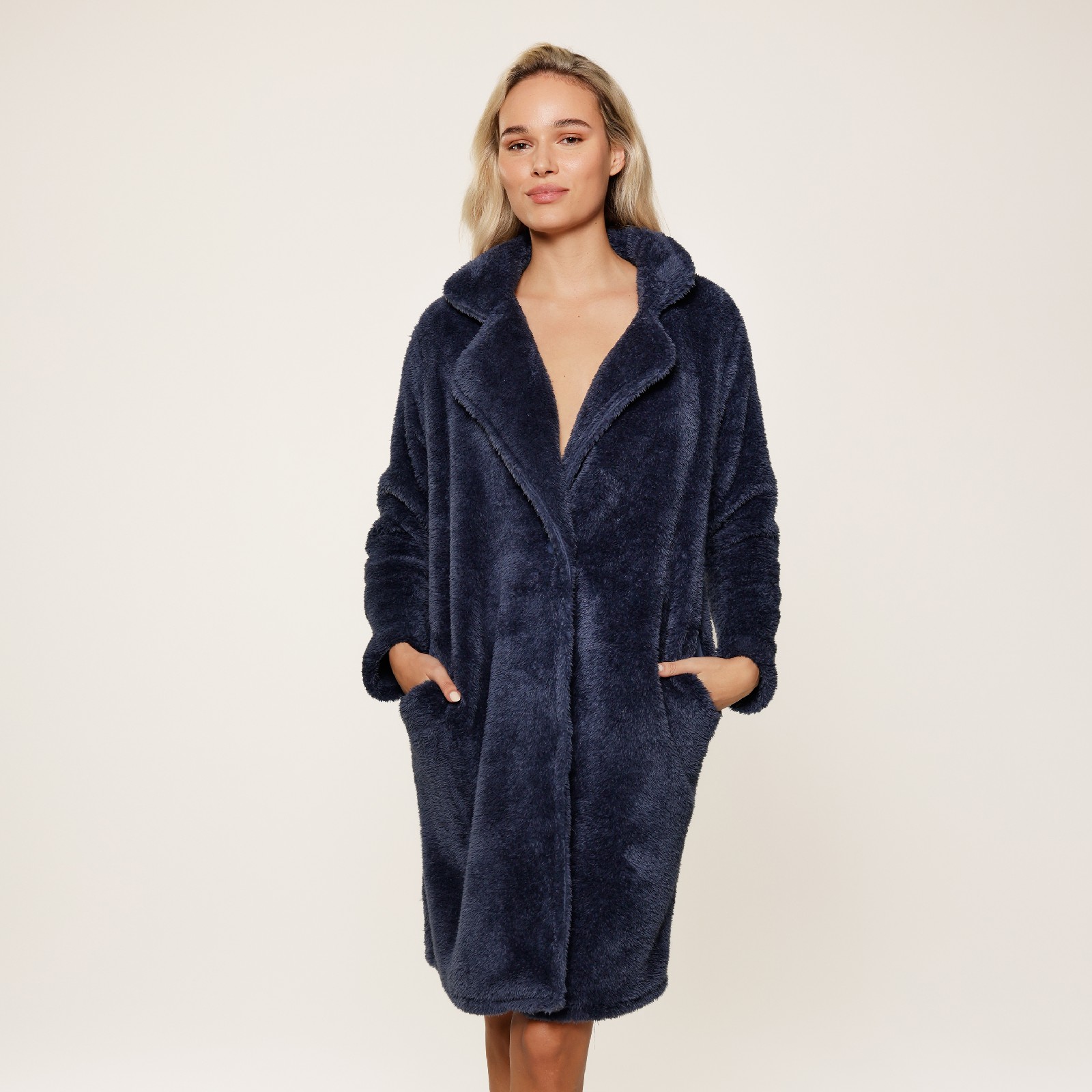 8119 Kleid - Fluffy